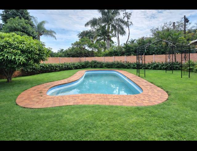 3 BEDROOM HOUSE FOR SALE IN FLORA PARK